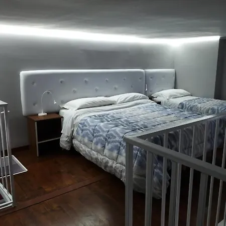 Guest house Locazione Turistica Le Fate 4*