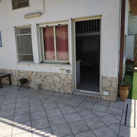 Guest house Locazione Turistica Le Fate 4*